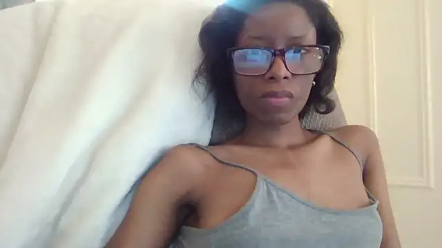 weeklyrush28 online show from April 7, 3:56 pm