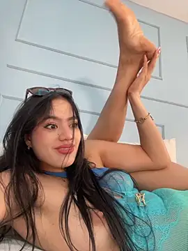 ariel jonees online show from September 14, 7:02 pm