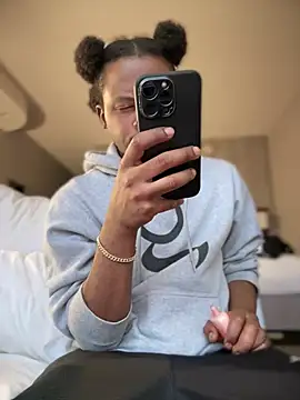 MobyDxck online show from January 3, 11:33 pm