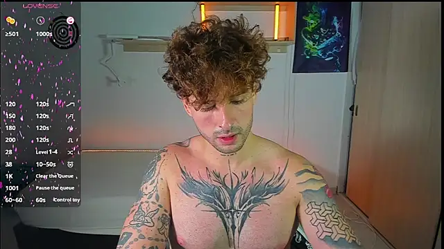 Snapshot of Ares_blue chatting on June 26, 3:27 pm Ares blue online show from June 26, 3:27 pm