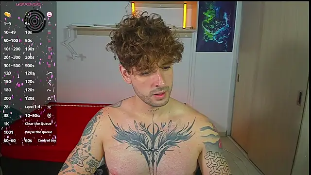 Snapshot of Ares_blue chatting on July 2, 3:29 pm Ares blue online show from July 2, 3:29 pm
