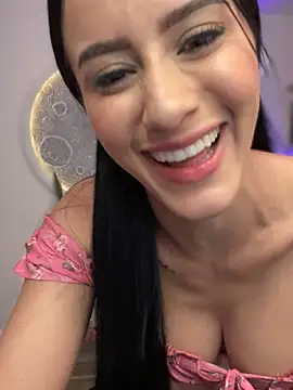 Snapshot of SarahhSmitth1 chatting on March 19, 2:37 am SarahhSmitth1 online show from March 19, 2:37 am