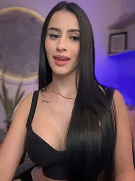 Snapshot of SarahhSmitth1 chatting on March 23, 4:05 am SarahhSmitth1 online show from March 23, 4:05 am