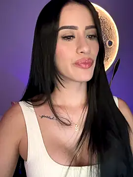 Snapshot of SarahhSmitth1 chatting on September 10, 12:32 am SarahhSmitth1 online show from September 10, 12:32 am