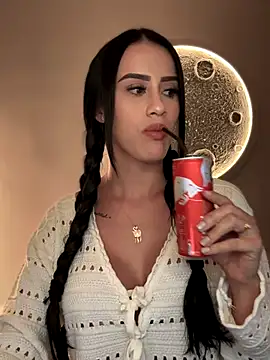 Snapshot of SarahhSmitth1 chatting on October 20, 8:42 pm SarahhSmitth1 online show from October 20, 8:42 pm