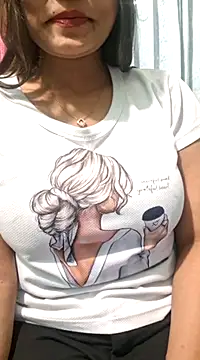 Snapshot of N-Natasha chatting on January 25, 4:02 am N-Natasha online show from January 25, 4:02 am