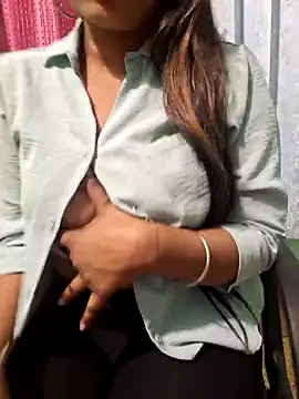 Snapshot of N-Natasha chatting on January 28, 12:57 am N-Natasha online show from January 28, 12:57 am