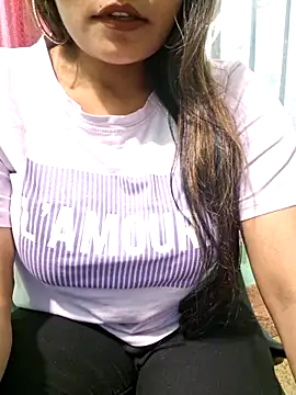 Snapshot of N-Natasha chatting on January 29, 3:54 am N-Natasha online show from January 29, 3:54 am