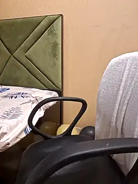 Snapshot of N-Natasha chatting on March 1, 9:15 pm N-Natasha online show from March 1, 9:15 pm