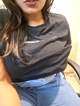 Snapshot of N-Natasha chatting on March 17, 12:19 am N-Natasha online show from March 17, 12:19 am