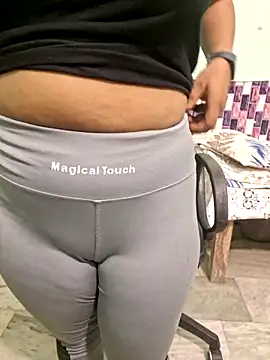 Snapshot of N-Natasha chatting on September 9, 5:12 pm N-Natasha online show from September 9, 5:12 pm