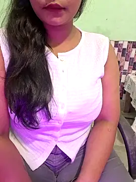 Snapshot of N-Natasha chatting on September 18, 12:34 am N-Natasha online show from September 18, 12:34 am