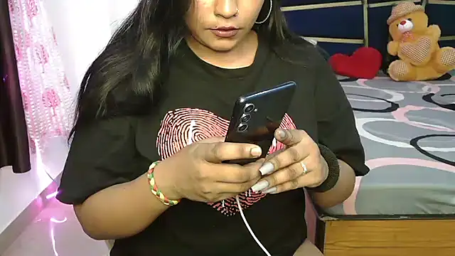 Snapshot of N-Natasha chatting on May 10, 7:30 pm N-Natasha online show from May 10, 7:30 pm