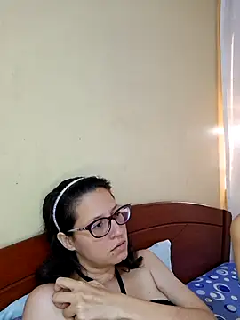 Snapshot of couple_orgasm chatting on April 30, 5:19 pm couple orgasm online show from April 30, 5:19 pm