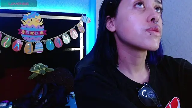 Bunny O online show from April 6, 12:30 am