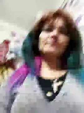 Snapshot of SweetLeila40 chatting on December 30, 7:42 pm SweetLeila40 online show from December 30, 7:42 pm