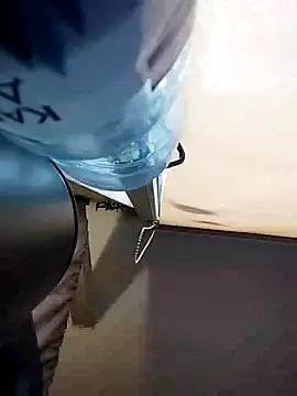 Snapshot of SweetLeila40 chatting on January 10, 11:43 am SweetLeila40 online show from January 10, 11:43 am