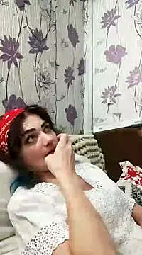 Snapshot of SweetLeila40 chatting on January 30, 12:18 am SweetLeila40 online show from January 30, 12:18 am