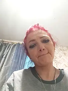 Snapshot of SweetLeila40 chatting on May 3, 11:44 pm SweetLeila40 online show from May 3, 11:44 pm