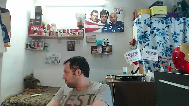 Snapshot of BISEXGOOD777 chatting on July 23, 6:22 am BISEXGOOD777 online show from July 23, 6:22 am