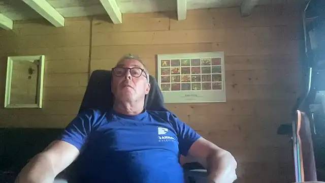 Snapshot of lelohop chatting on June 18, 7:08 am lelohop online show from June 18, 7:08 am