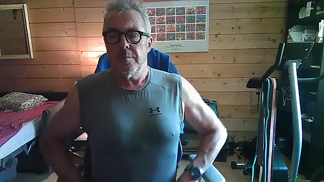 Snapshot of lelohop chatting on July 7, 11:58 am lelohop online show from July 7, 11:58 am