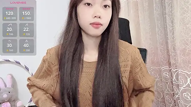 Snapshot of Lvy--v chatting on October 28, 10:34 pm Lvy--v online show from October 28, 10:34 pm