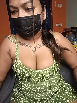 Snapshot of Hot_Urvi chatting on May 21, 4:58 pm Hot Urvi online show from May 21, 4:58 pm