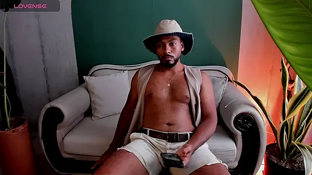 noah jones   online show from April 10, 4:55 pm