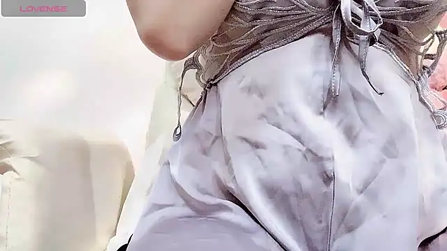 Lydia 170 online show from June 22, 1:51 am