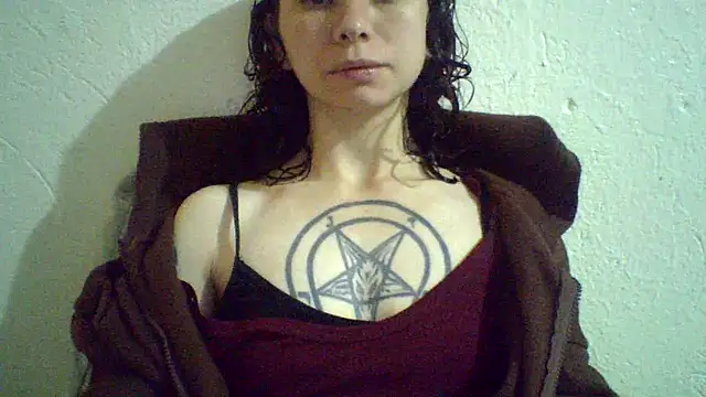 CELEna098rs707 online show from April 16, 7:03 pm