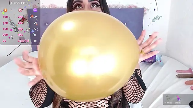 Snapshot of lin_jayani chatting on February 20, 9:37 pm lin jayani online show from February 20, 9:37 pm