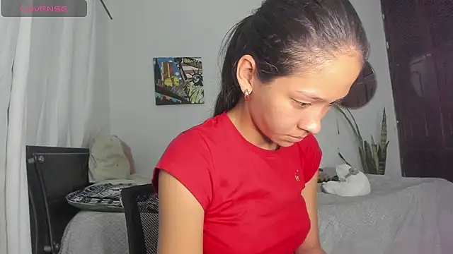 Sophie sweett19 online show from November 6, 11:26 pm