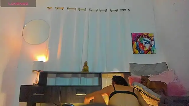 Snapshot of Sophie_sweett19 chatting on May 2, 10:37 pm Sophie sweett19 online show from May 2, 10:37 pm