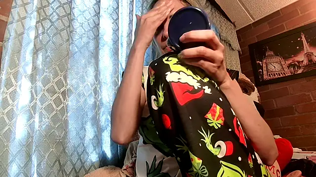 Snapshot of ValeriaLacrozee chatting on December 14, 4:34 pm ValeriaLacrozee online show from December 14, 4:34 pm