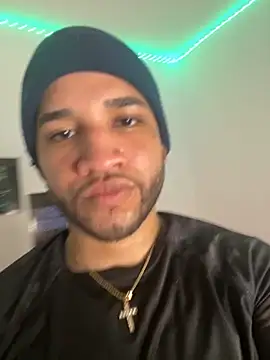 Snapshot of Hyuujhy chatting on November 9, 2:04 pm Hyuujhy online show from November 9, 2:04 pm