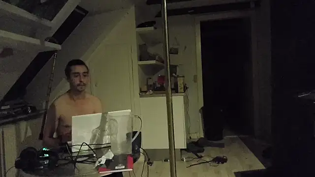 Stephanien online show from December 3, 5:23 pm