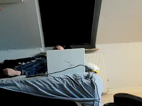 Stephanien online show from December 4, 12:03 pm