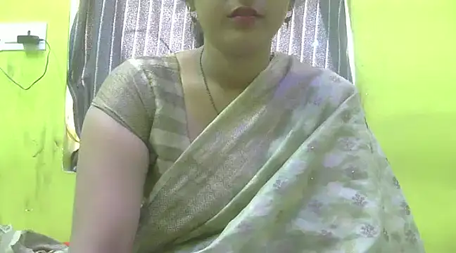 CUTYHINA 001 online show from December 4, 3:59 am