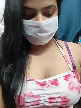 Snapshot of Myloveurvi chatting on May 28, 11:18 am Myloveurvi online show from May 28, 11:18 am