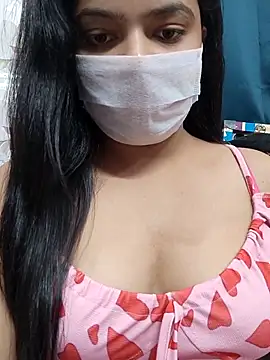 Snapshot of Myloveurvi chatting on June 2, 11:12 am Myloveurvi online show from June 2, 11:12 am