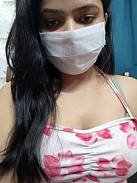 Snapshot of Myloveurvi chatting on July 13, 11:02 am Myloveurvi online show from July 13, 11:02 am