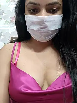 Snapshot of Myloveurvi chatting on August 1, 12:37 pm Myloveurvi online show from August 1, 12:37 pm