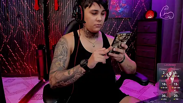 ZhoeStrong online show from February 28, 6:42 pm