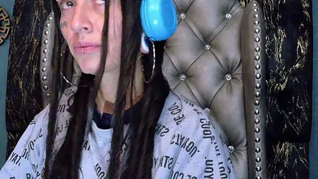 Snapshot of LusstCruella chatting on July 8, 12:09 pm LusstCruella online show from July 8, 12:09 pm