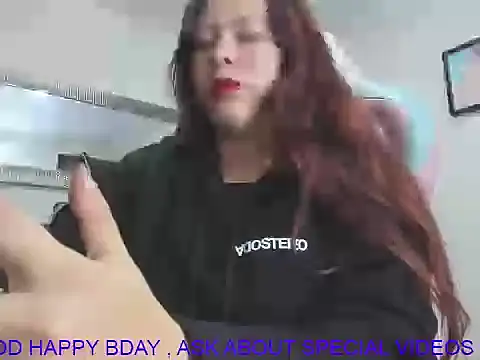 Snapshot of GoddessJessica_roger chatting on July 2, 5:02 am GoddessJessica roger online show from July 2, 5:02 am