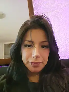 Snapshot of Lau1127 chatting on May 27, 3:47 am Lau1127 online show from May 27, 3:47 am