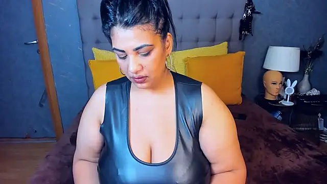 Snapshot of AmyCubes chatting on May 6, 6:02 pm AmyCubes online show from May 6, 6:02 pm