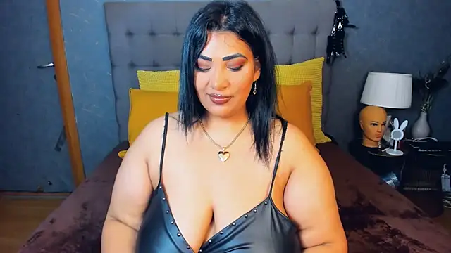 Snapshot of AmyCubes chatting on May 10, 4:06 am AmyCubes online show from May 10, 4:06 am