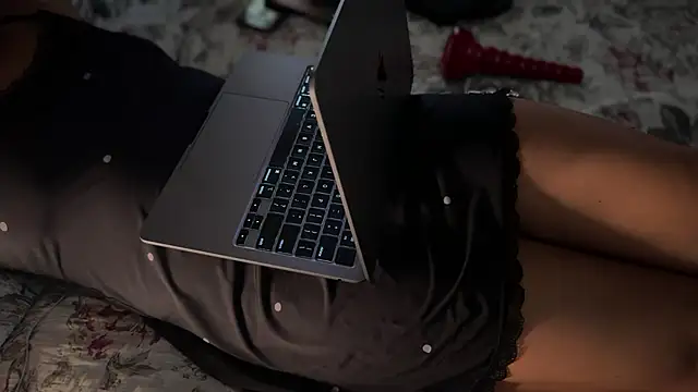 Snapshot of mistresslaviniabr chatting on February 23, 2:25 pm mistresslaviniabr online show from February 23, 2:25 pm